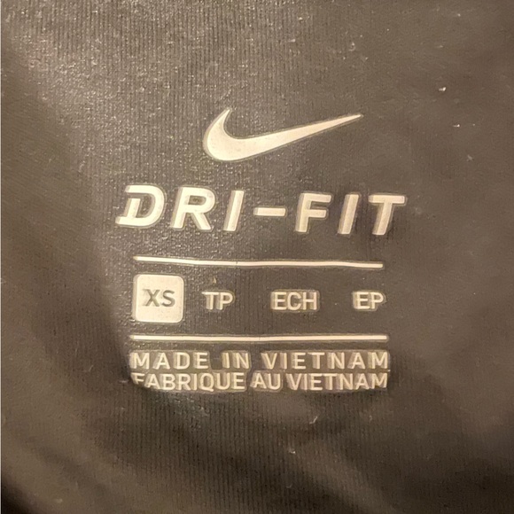 nike athletic shorts - Picture 2 of 2